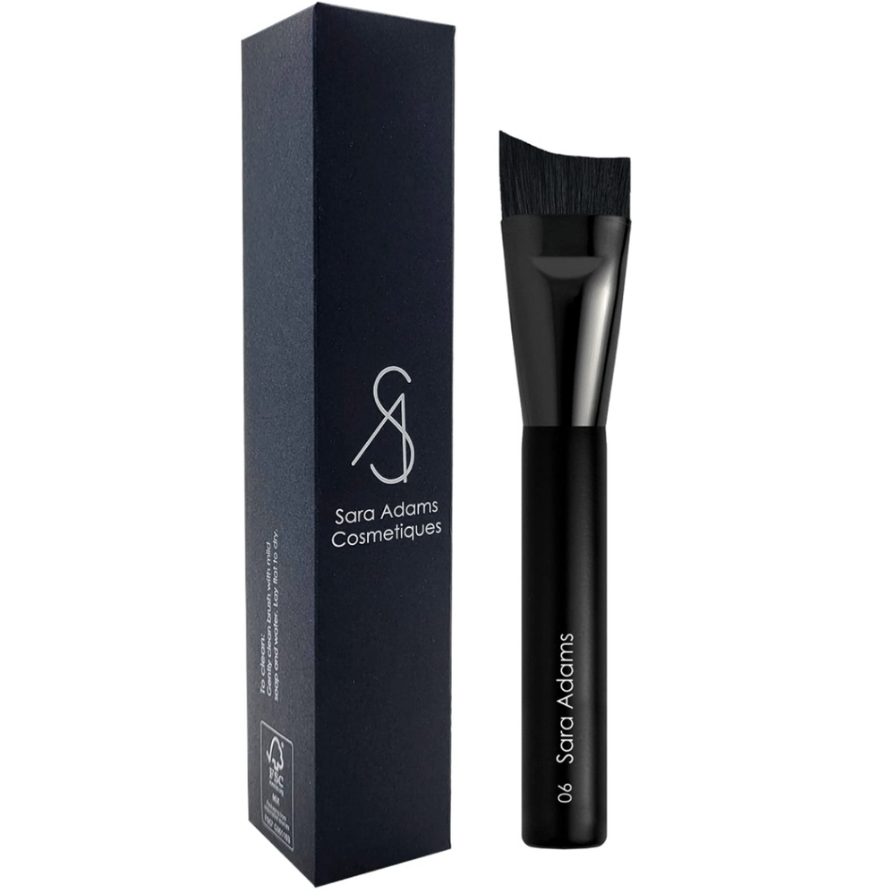 Sara adams cosmetiques Maxi Flat Contouring Angled Brush #06